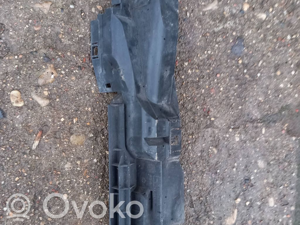 Radiator mount bracket   75302529