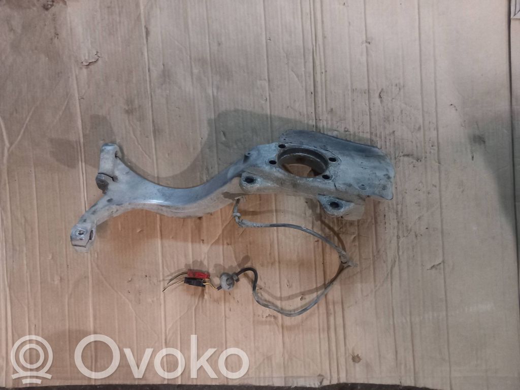 Audi A6 S6 C5 4B Fuzetă butuc roată față 