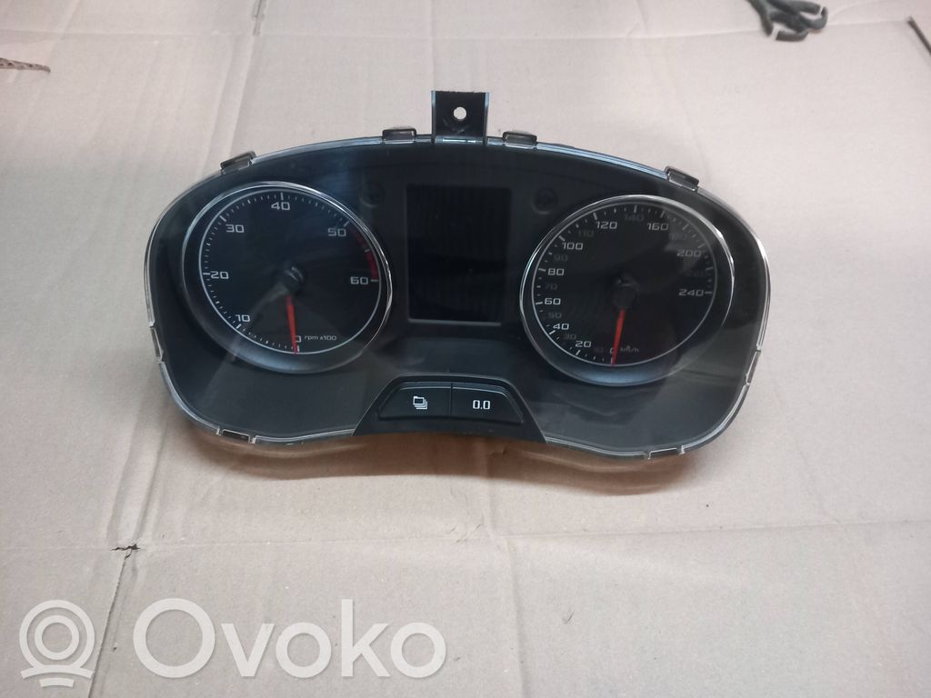 Skoda Fabia Mk2 (5J) Velocímetro (tablero de instrumentos) 