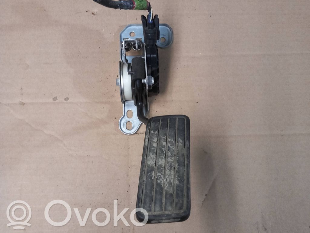 Subaru Outback Kaasupoljin 