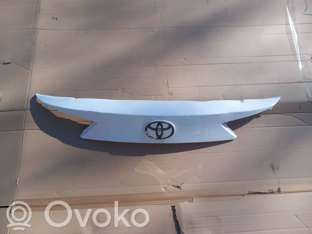 Toyota Auris E180 Garniture de hayon 