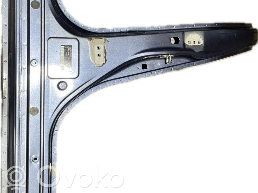 Front sill (body part)