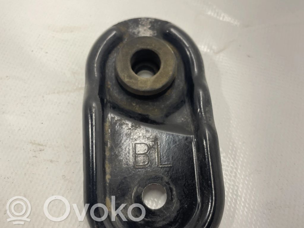Radiator support slam panel bracket