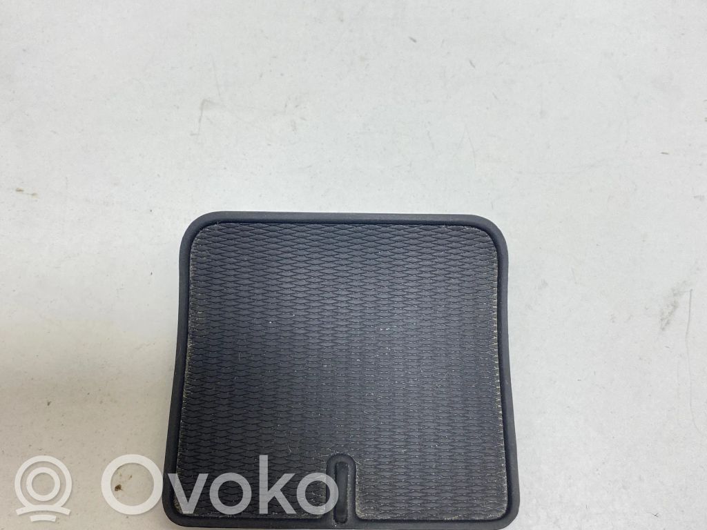 Volvo V70 Base de la guantera 
