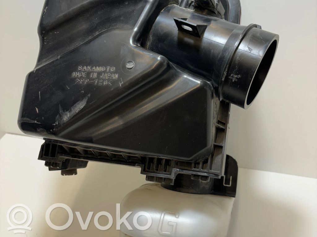 Subaru Outback Air filter box 