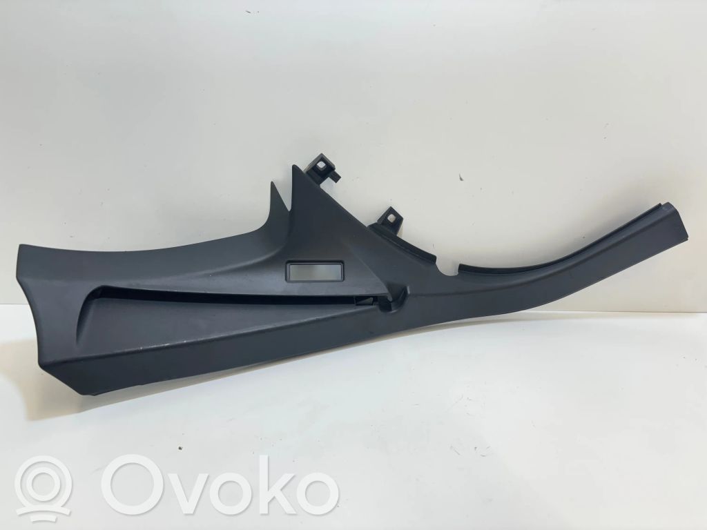 BMW 5 E60 E61 Tavarahyllyn kannen kannatin 