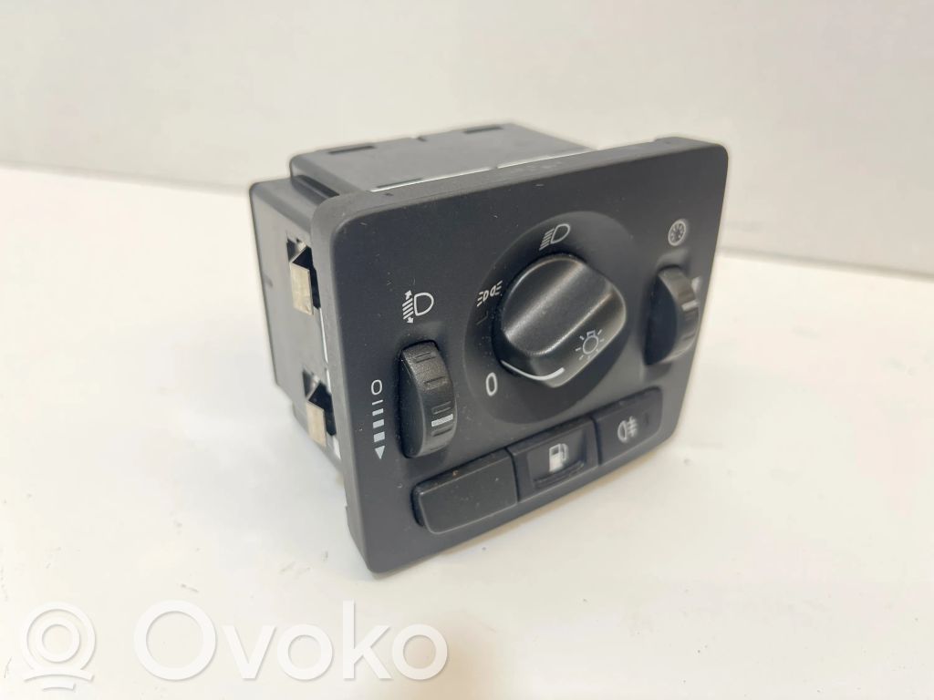 Light switch   30669734,19206