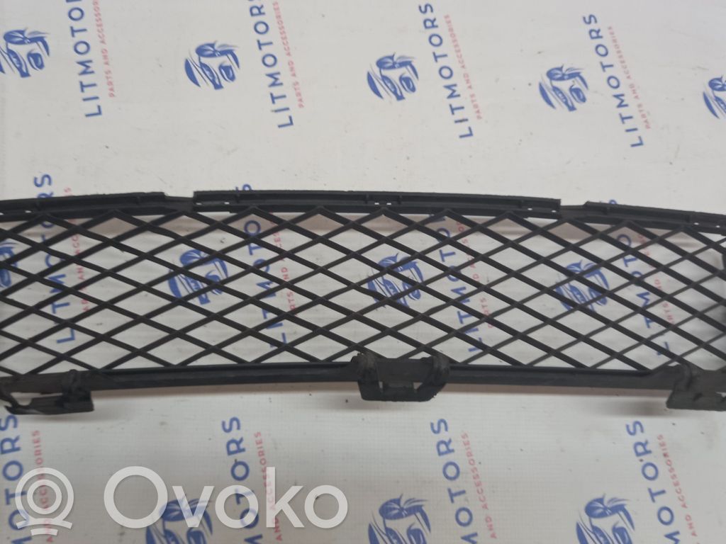 BMW 6 E63 E64 Priekšējais režģis 