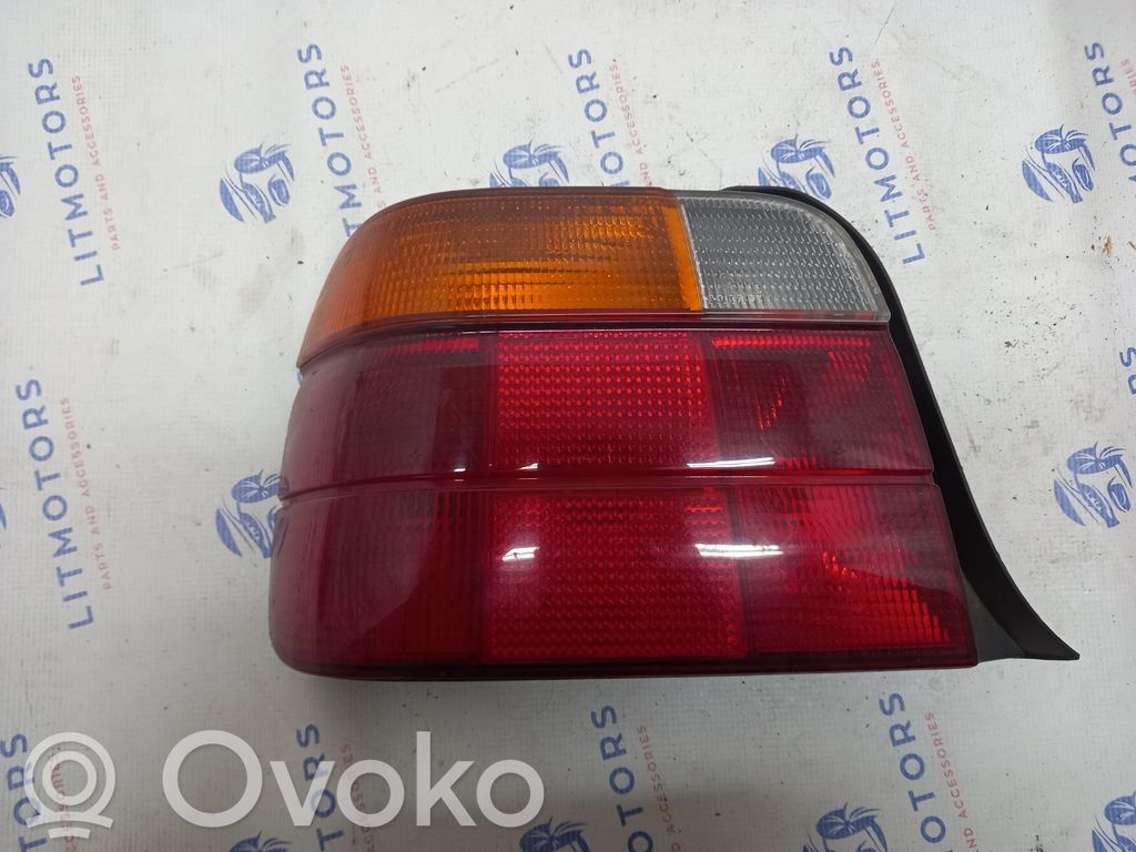 Rear/tail lights   8357869