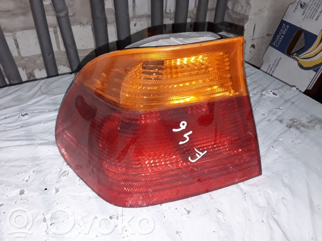 Rear/tail lights   8364921