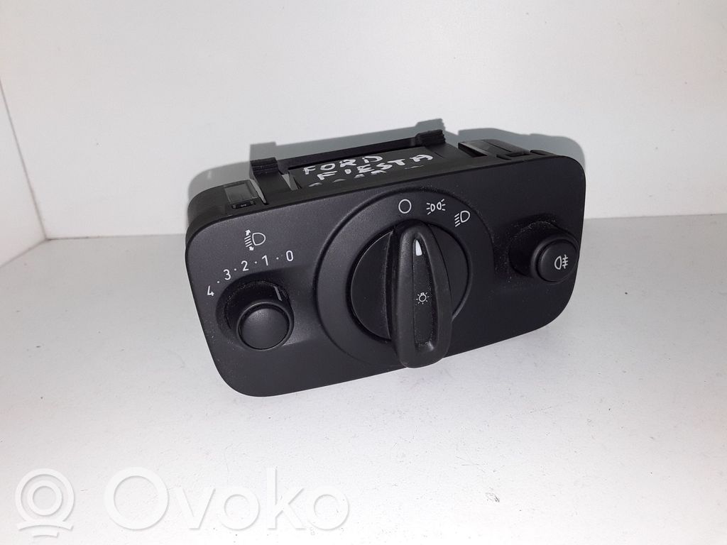 Ford Fiesta Light switch 
