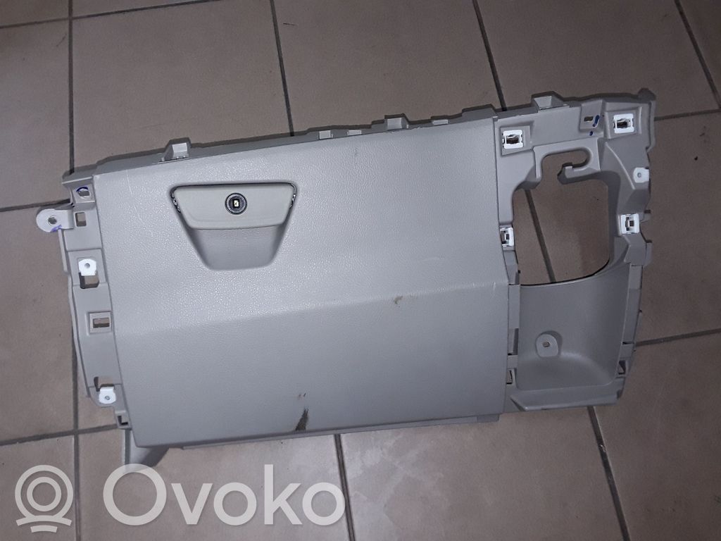 Glove box set   BK21V06010AH31TC