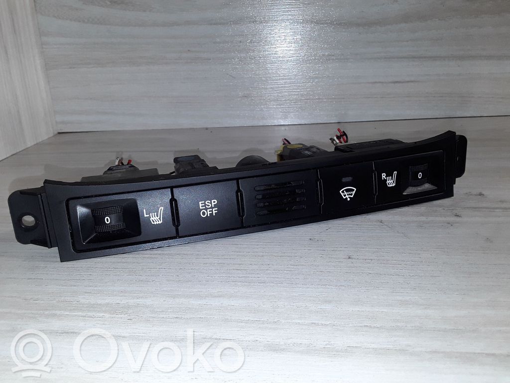 Interruptor de calefacción del asiento   937004D080VAD08