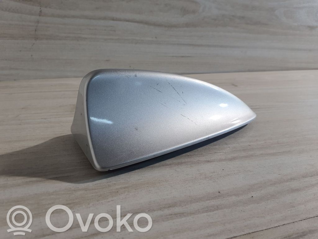 BMW 5 E60 E61 Stogo (GPS) antenos dangtelis 