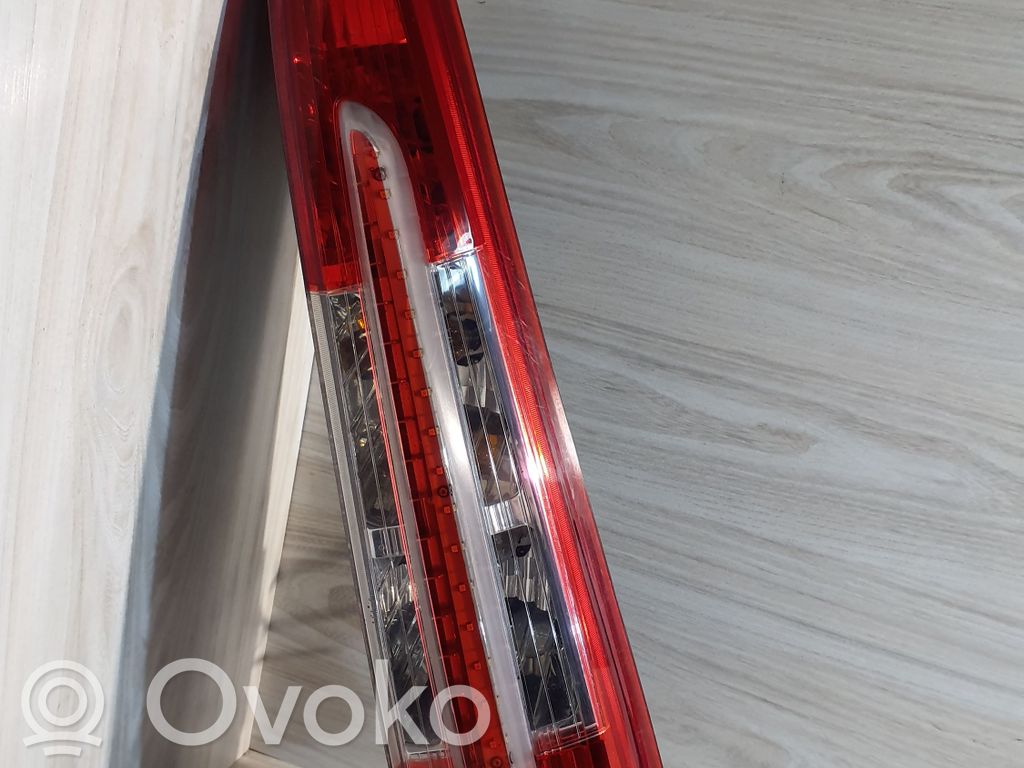 Rear/tail lights   2SK009504