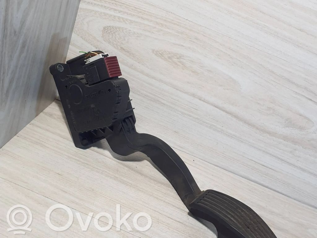 Opel Corsa D Accelerator throttle pedal 