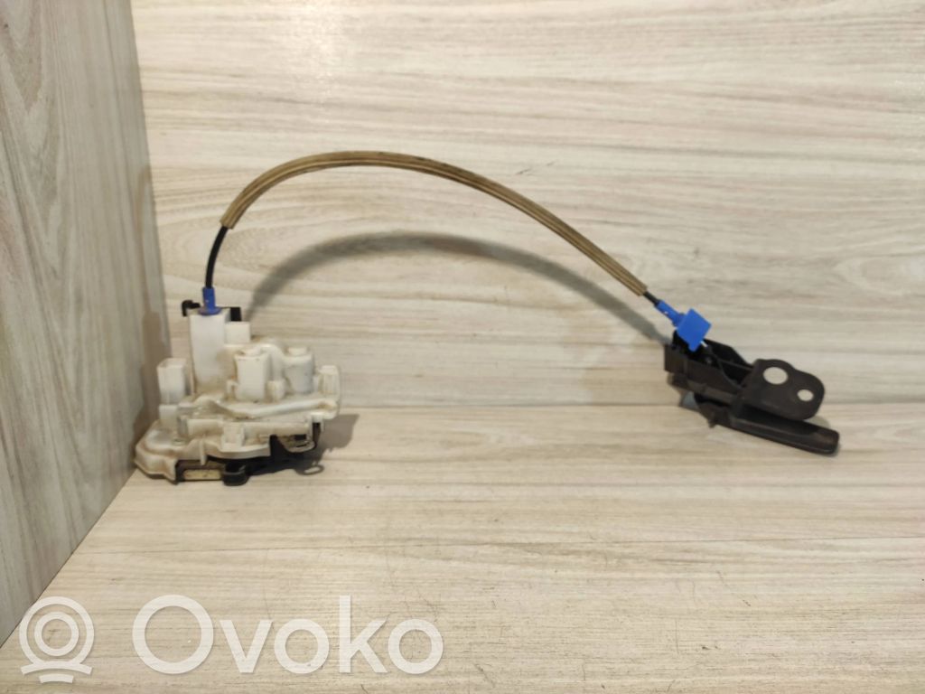 Peugeot Bipper Priekšpusē slēdzene 