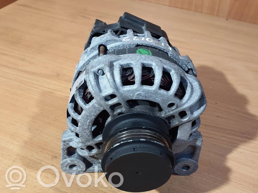 Renault Clio IV Generator/alternator 