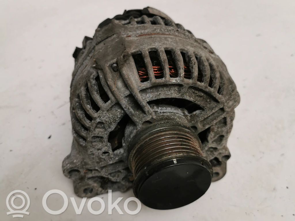 Volkswagen Golf V Generatorius 