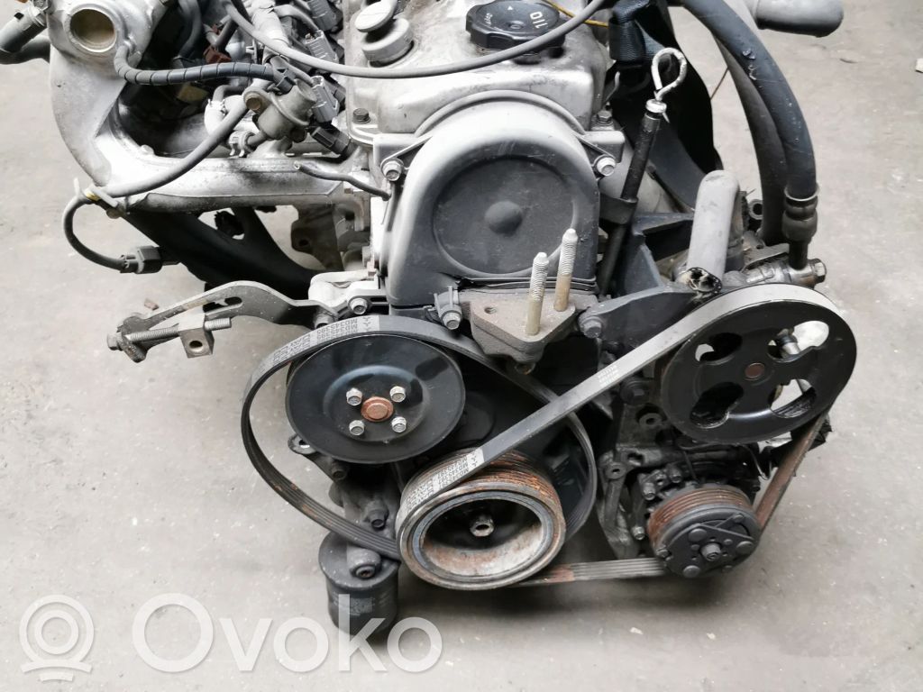 Mitsubishi Colt Двигатель 
