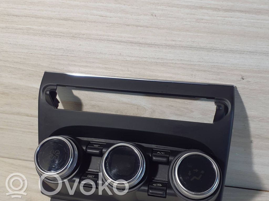 Renault Clio V Climate control unit 
