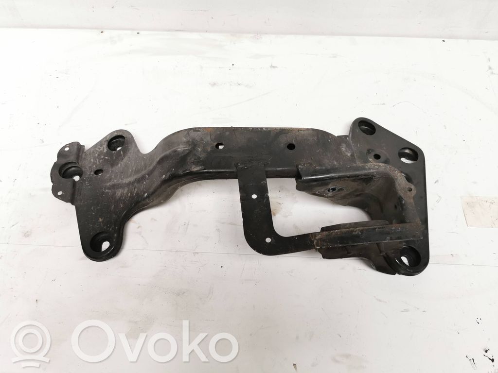 BMW X5 E53 Gearbox mounting bracket 