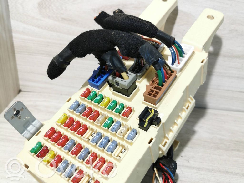 Hyundai Santa Fe Fuse module 
