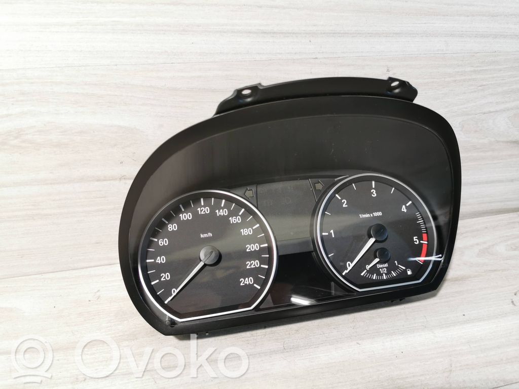 BMW 1 E81 E87 Spidometrs (instrumentu panelī) 