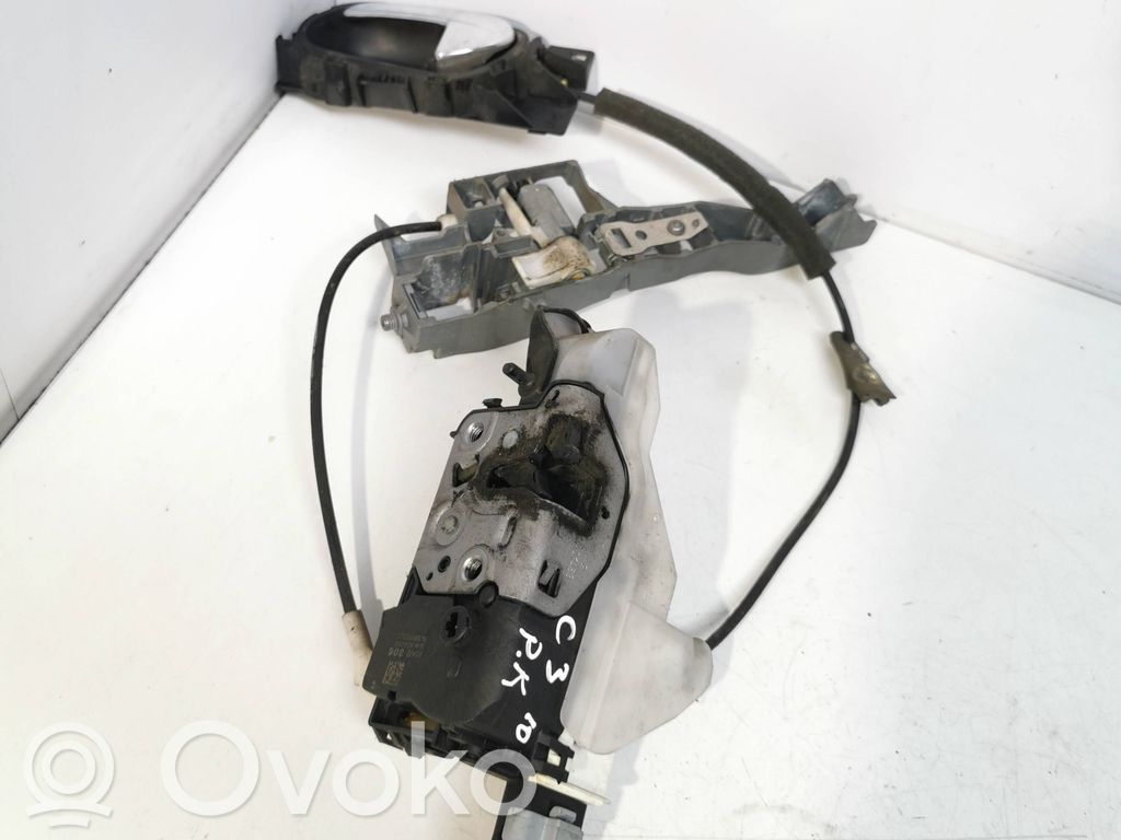 Citroen C3 Front door lock 