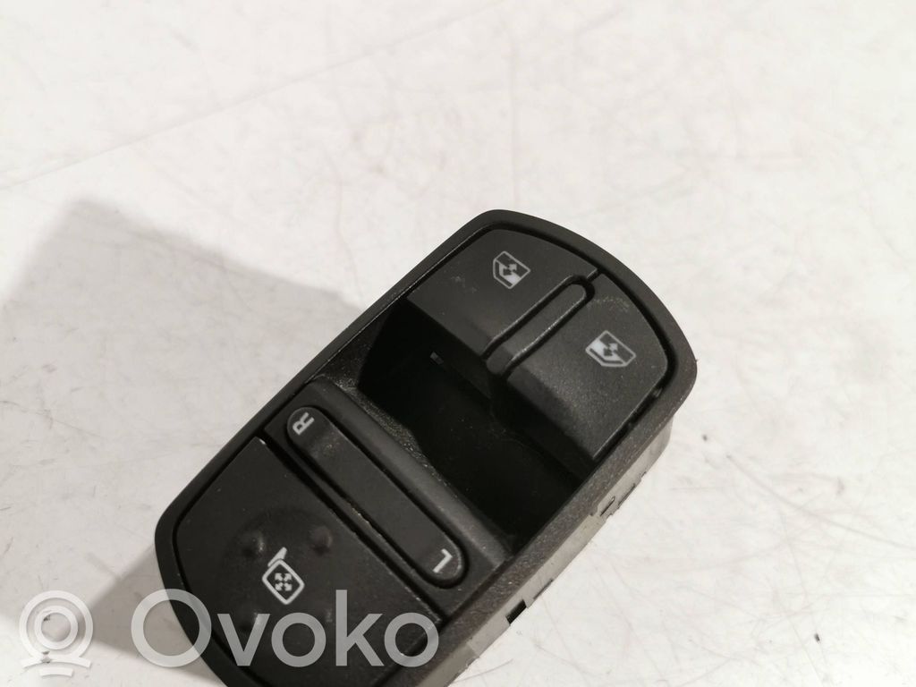 Opel Corsa E Elektrisko logu slēdzis 