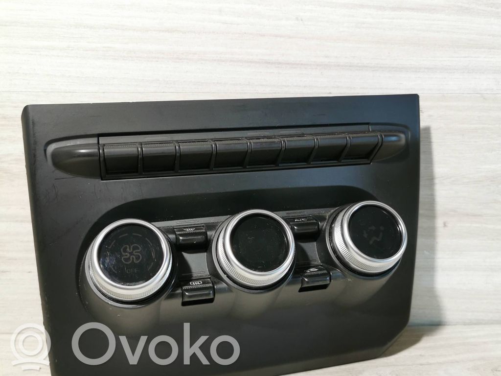 Dacia Duster II Climate control unit 