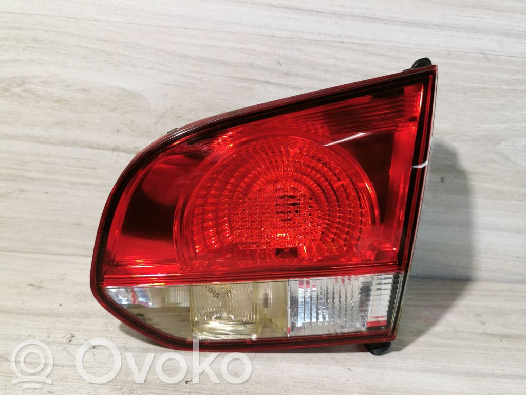 Volkswagen Golf VI Lampy tylnej klapy bagażnika 