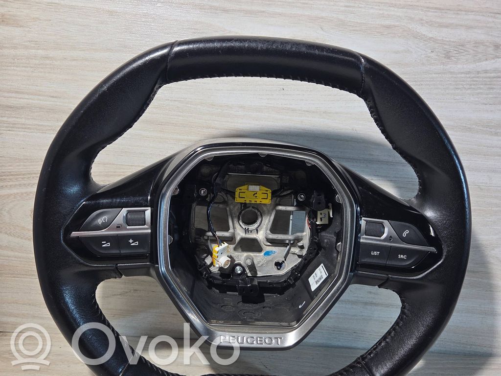 Peugeot 208 II Ohjauspyörä 