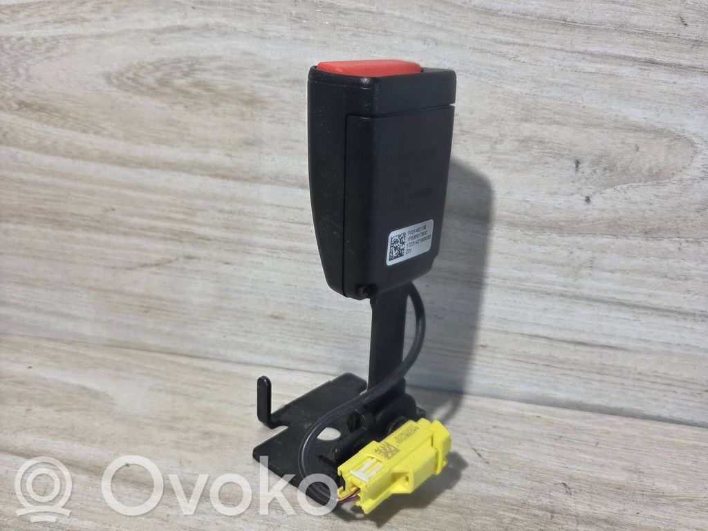 Volvo XC40 Hebilla del cinturón de seguridad trasero 