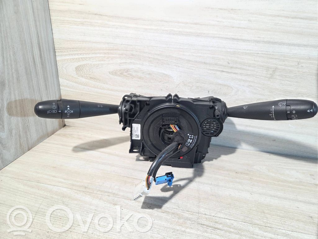 Citroen C4 II Interruptor/palanca de limpiador de luz de giro 