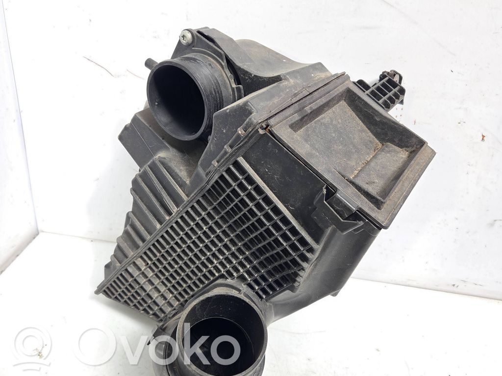 Dacia Sandero II Air filter box 