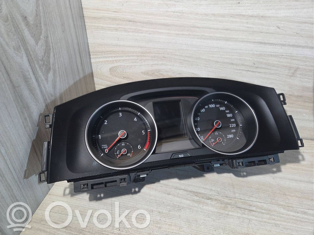 Volkswagen Golf VII Licznik / Prędkościomierz 