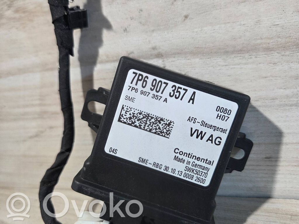 Volkswagen Golf VII Light module LCM 