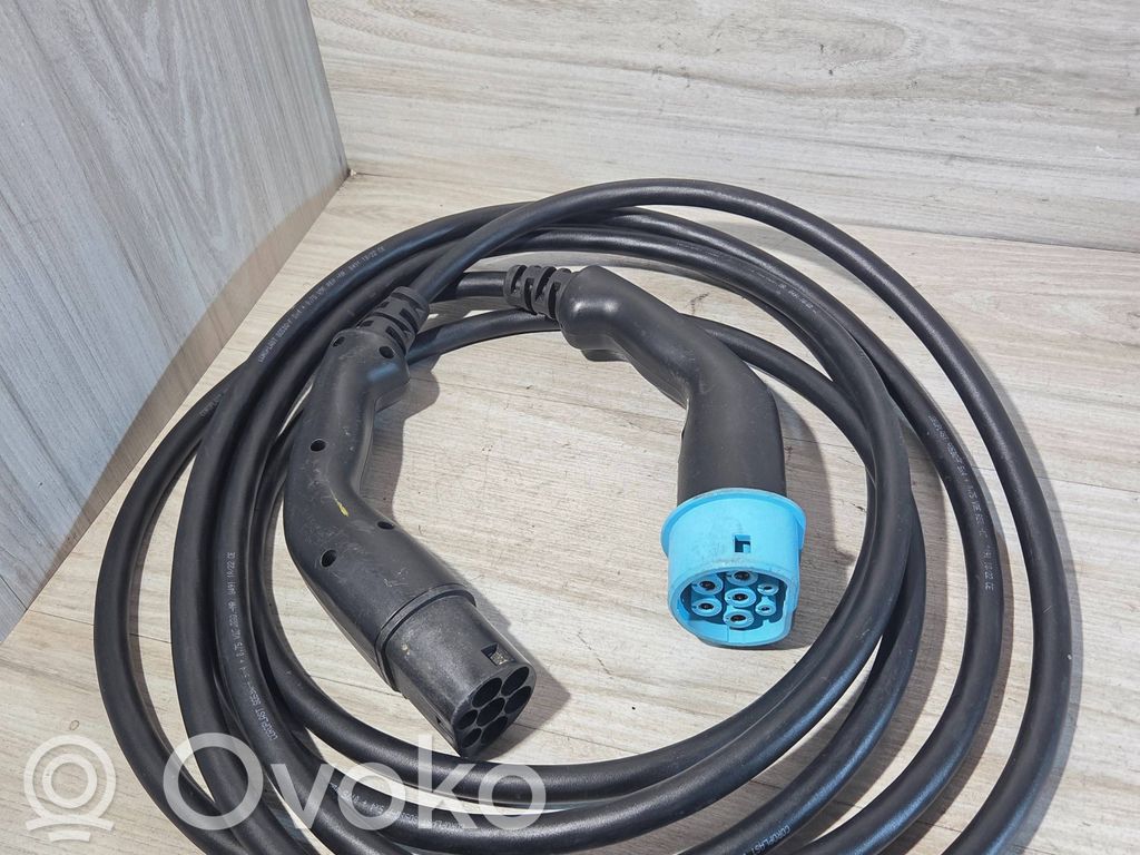 Renault Zoe Electric car charging cable 