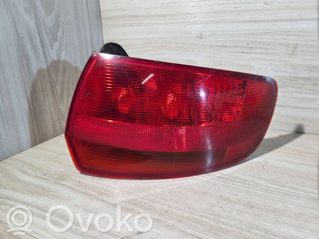Lampa tylna   8P4945096