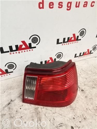 Lámpara de faros/luces traseros