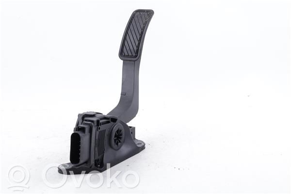 Akceleratoriaus pedalas   6PV00951770
