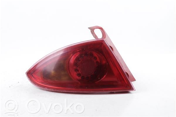 Lámpara de faros/luces traseros   1P0945111C