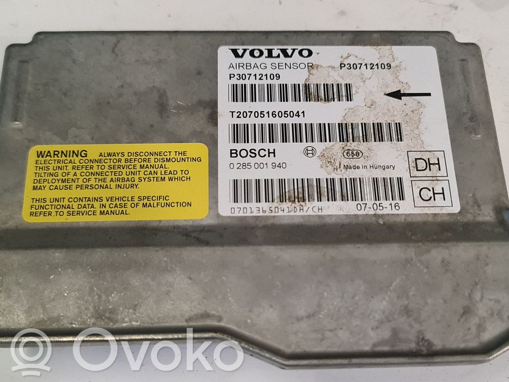 Volvo XC70 Airbag control unit/module 