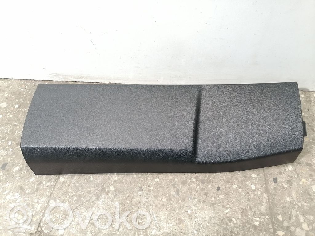 BMW X5 E70 Pilar (B) (inferior) 