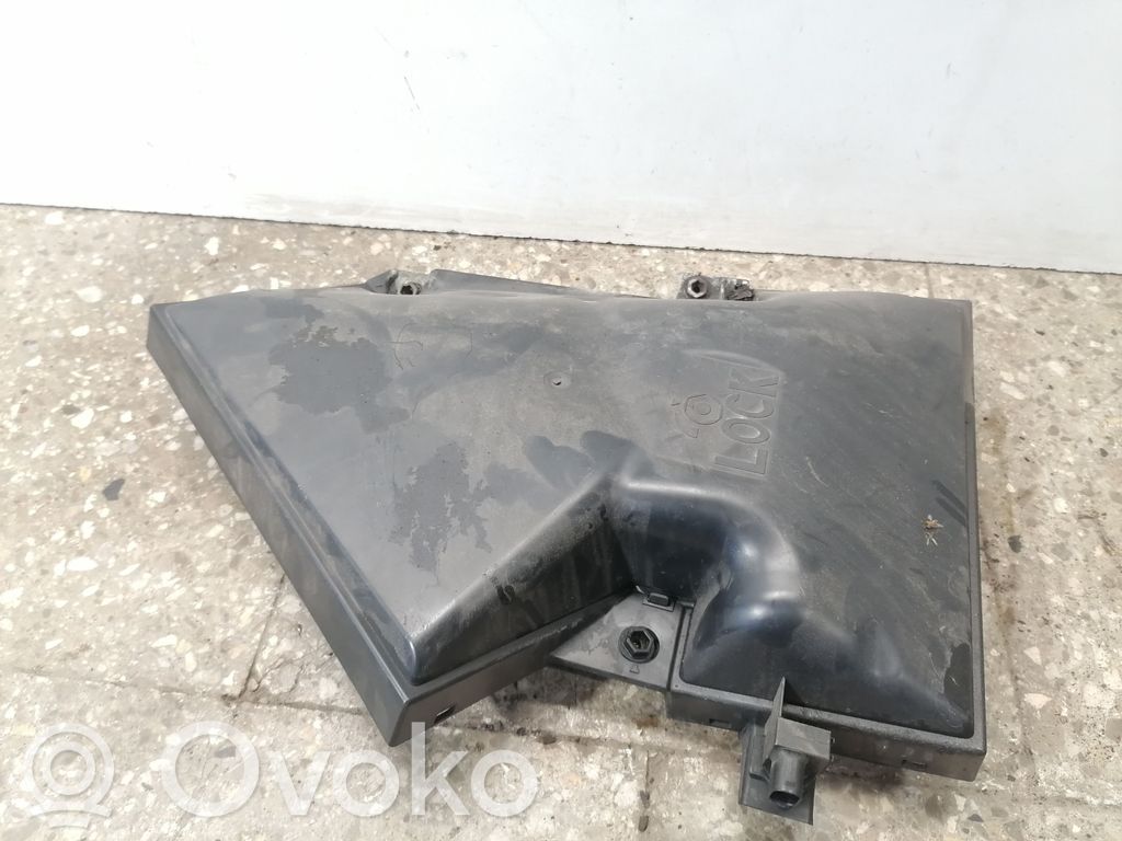 BMW X5 E70 Ohjaamon sisäilman mikrosuodattimen runko (osa) 