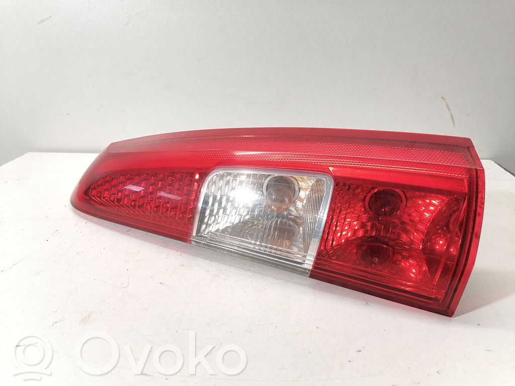 Volvo V70 Rear/tail lights 