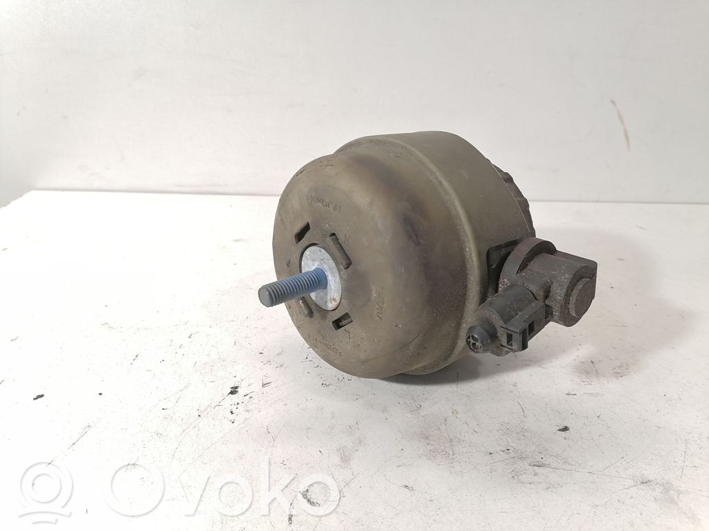 Audi A6 S6 C6 4F Engine mount bracket 