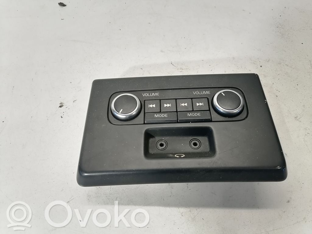 Volvo V70 Head unit multimedia control 