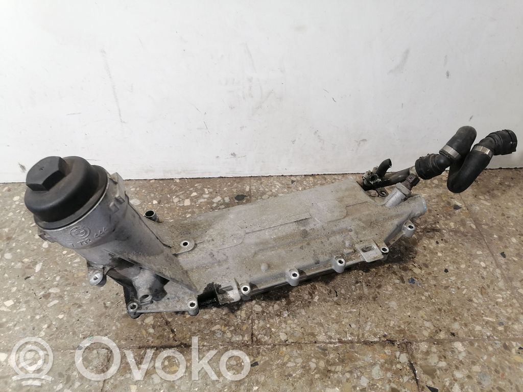 BMW 7 E65 E66 Oil filter mounting bracket 